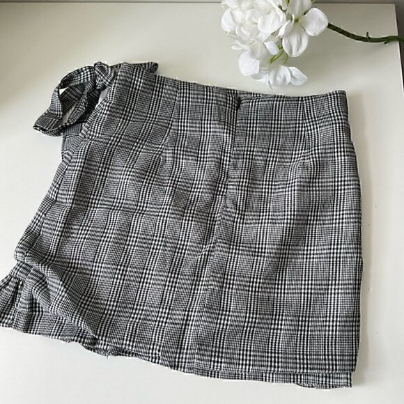 Checkered Gingham Wrap Mini Skirt - Picture 3 of 8